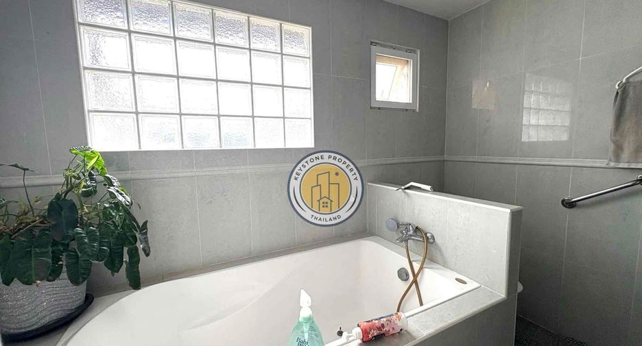 For sale 3 bedrooms house in Bang Lamung, Chonburi