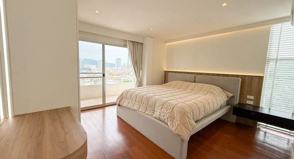 For rent and for sale 2 bedrooms condo in Si Racha, Chonburi