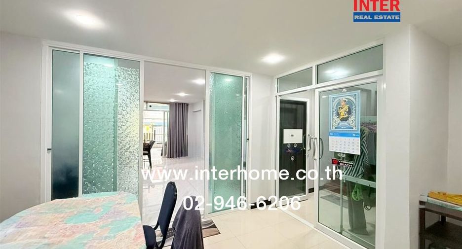 For sale 4 bedrooms house in Bang Khae, Bangkok