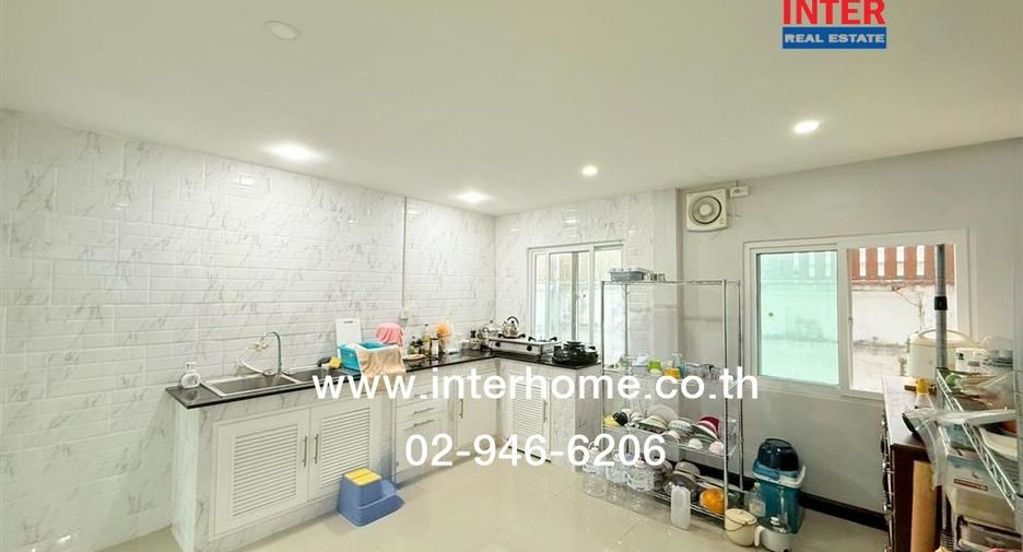 For sale 4 bedrooms house in Bang Khae, Bangkok