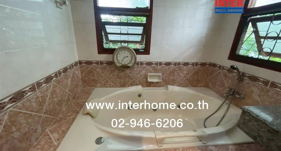 Продажа 4 спальни дом в Mueang Pathum Thani, Патумтани