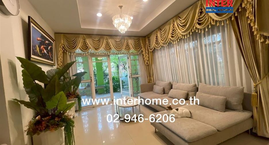 For sale 3 ベッドルーム house in Lat Krabang, Bangkok
