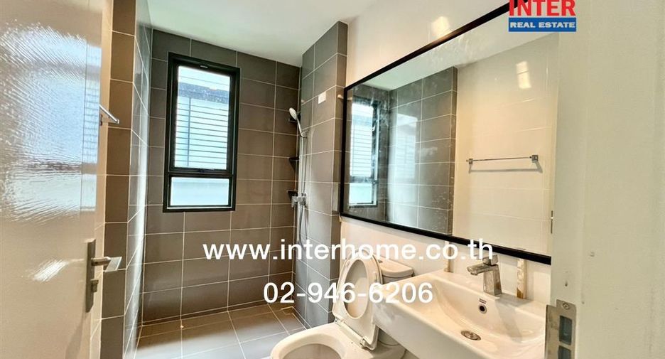 For sale 4 bedrooms house in Saphan Sung, Bangkok
