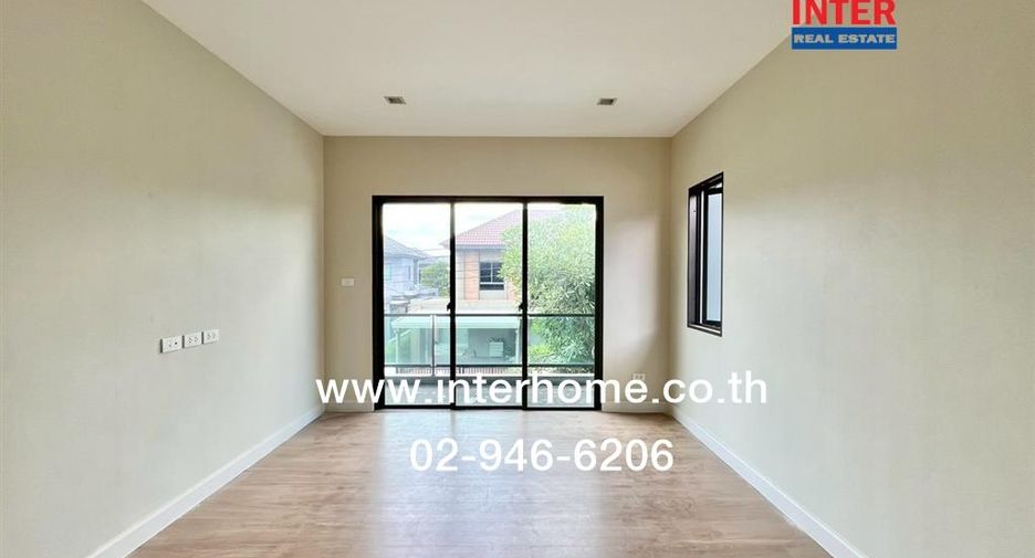 For sale 4 bedrooms house in Saphan Sung, Bangkok