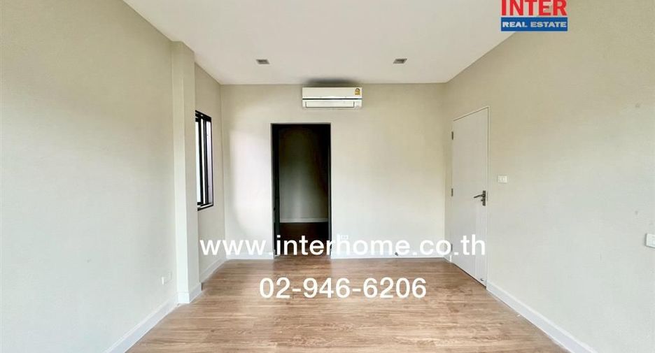 For sale 4 bedrooms house in Saphan Sung, Bangkok