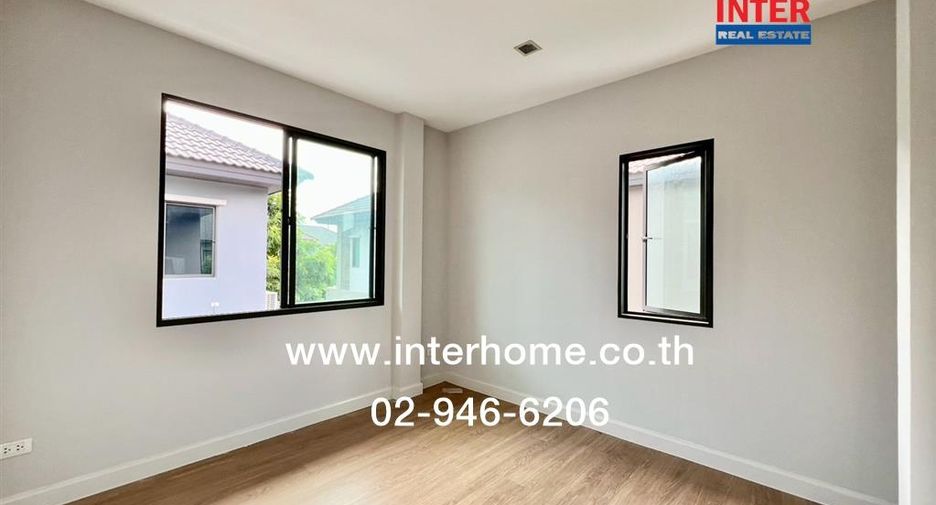 For sale 4 bedrooms house in Saphan Sung, Bangkok