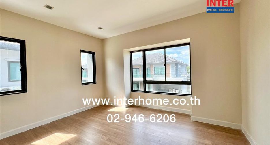 For sale 4 bedrooms house in Saphan Sung, Bangkok