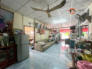 For sale 3 bedrooms house in Yan Nawa, Bangkok