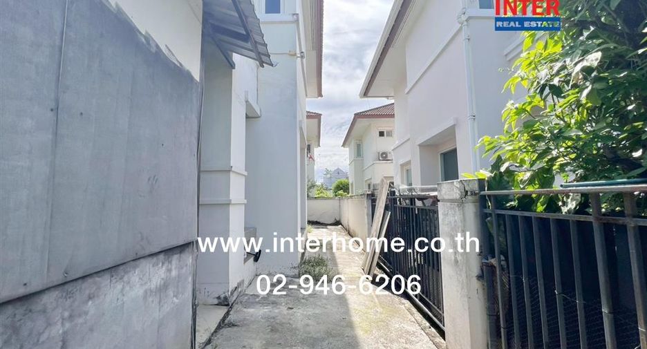 For sale 3 bedrooms house in Khan Na Yao, Bangkok