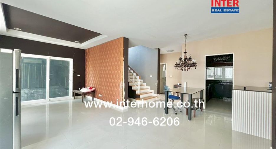 For sale 3 bedrooms house in Khan Na Yao, Bangkok