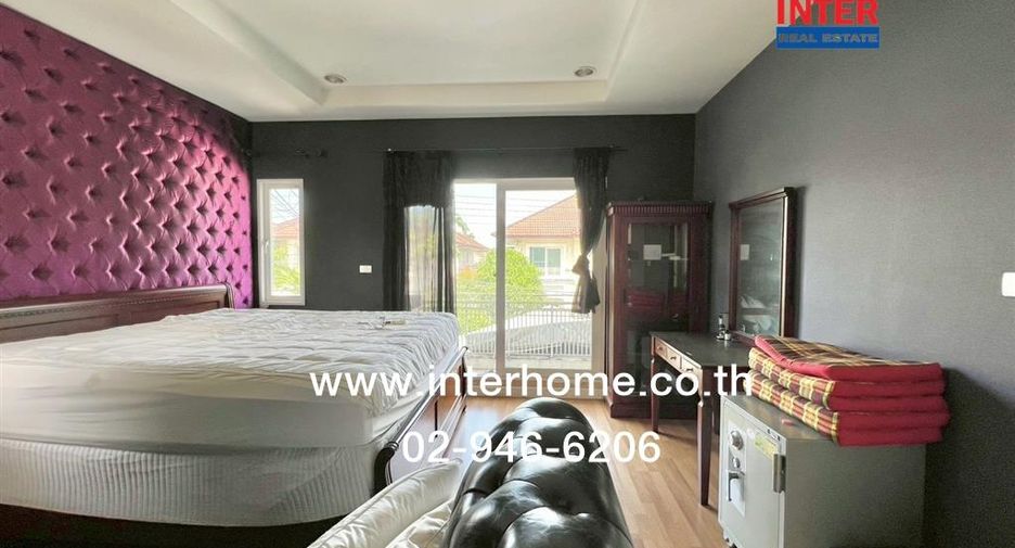For sale 3 bedrooms house in Khan Na Yao, Bangkok