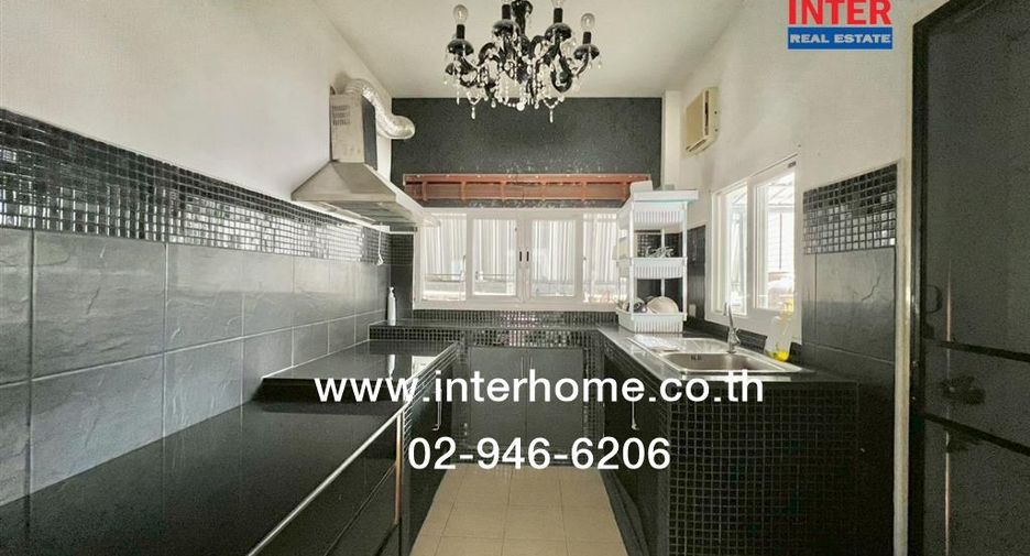 For sale 3 bedrooms house in Khan Na Yao, Bangkok
