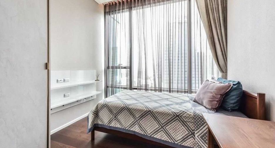 For rent 2 bedrooms condo in Watthana, Bangkok
