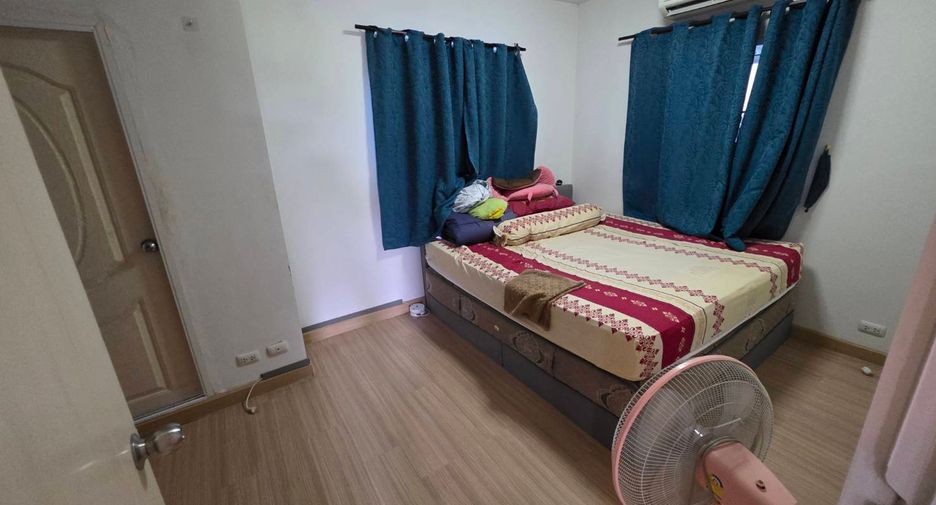 For sale 3 bedrooms townhouse in Mueang Pathum Thani, Pathum Thani