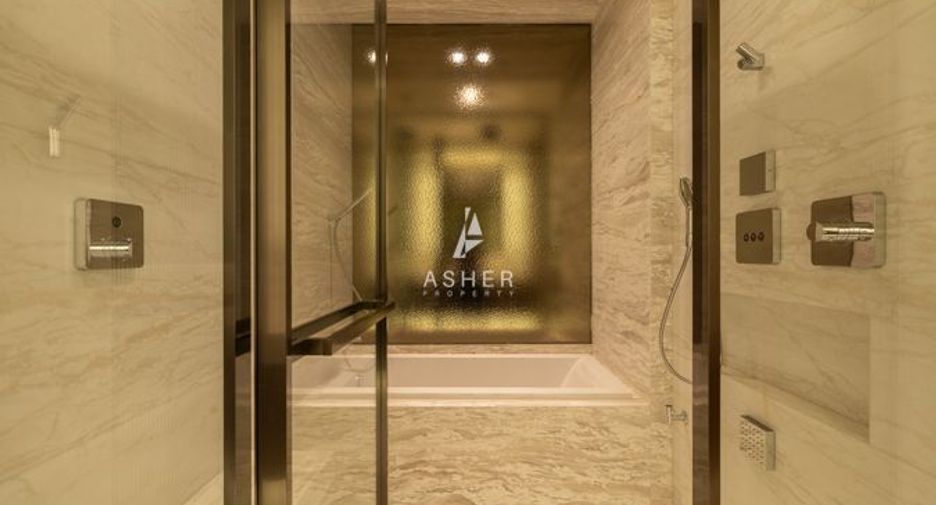 For sale 1 bed condo in Pathum Wan, Bangkok