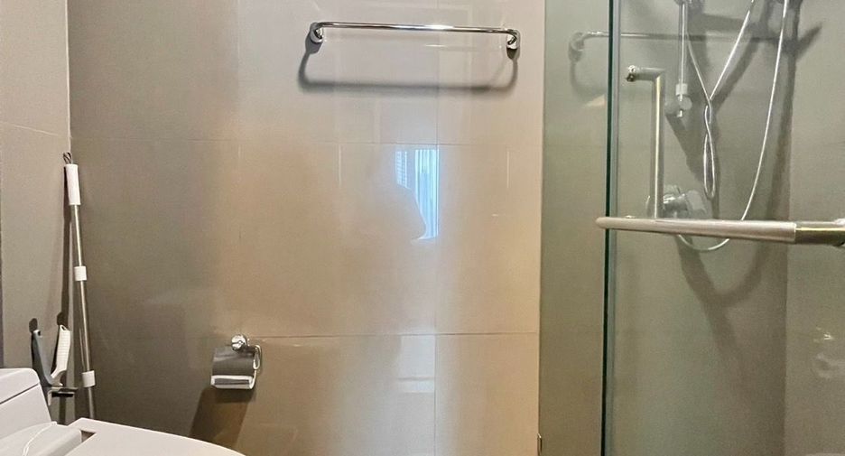 À vendre 1 chambre condo à Khlong Toei, Bangkok