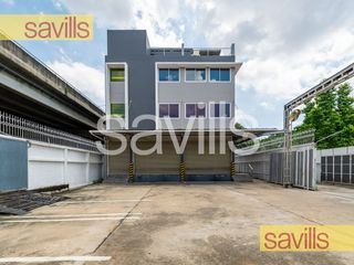 For rent and for sale retail Space in Watthana, Bangkok