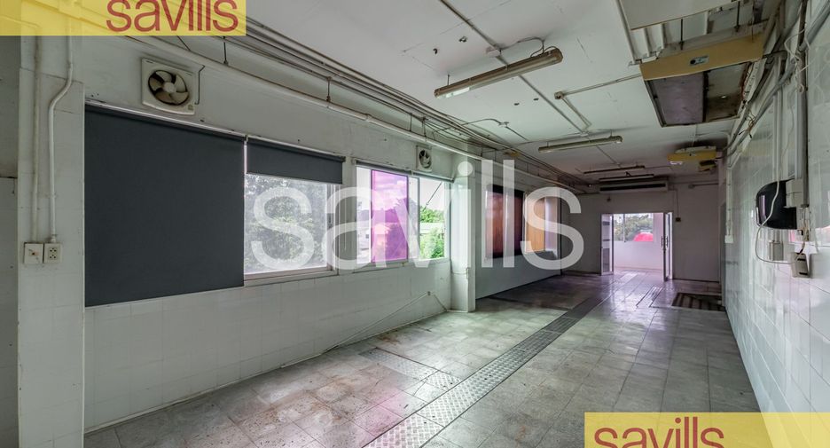 For rent and for sale retail Space in Watthana, Bangkok