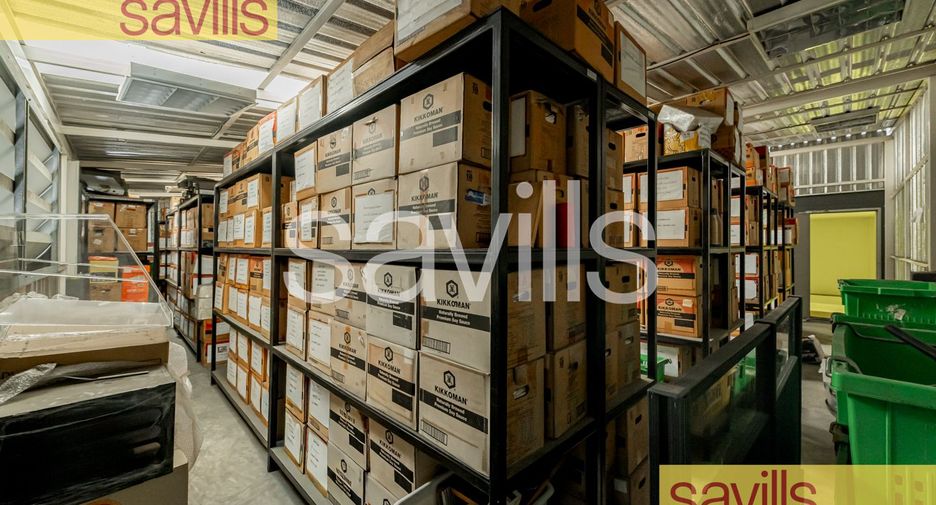 For rent and for sale retail Space in Watthana, Bangkok