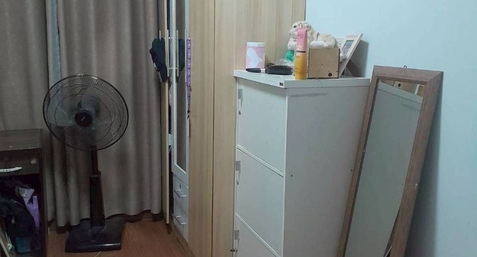 For sale 3 ベッドルーム townhouse in Si Racha, Chonburi