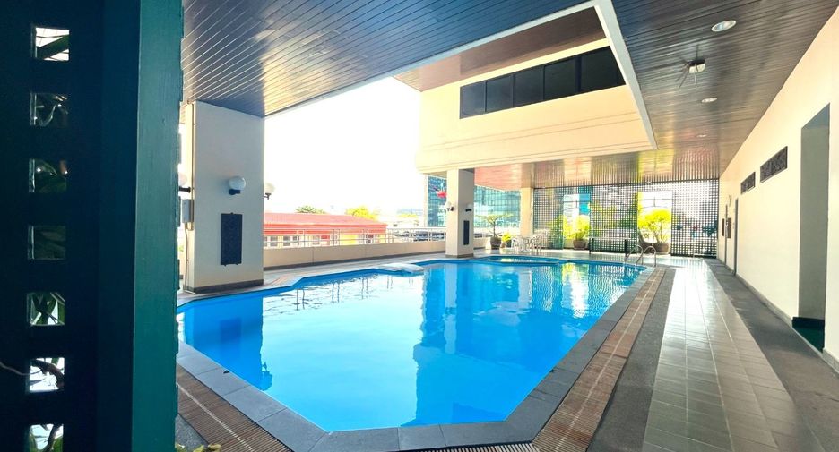 For sale 1 bed condo in Sathon, Bangkok