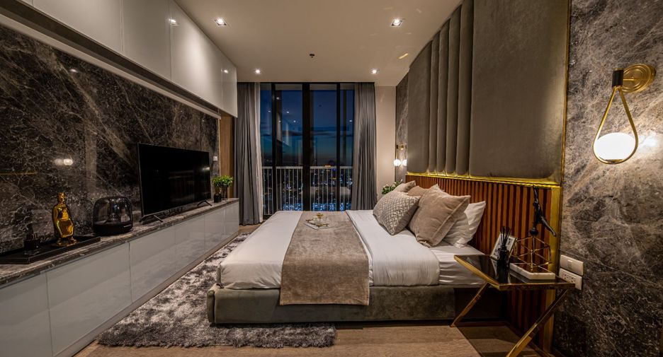 For sale 3 ベッドルーム condo in Khlong Toei, Bangkok