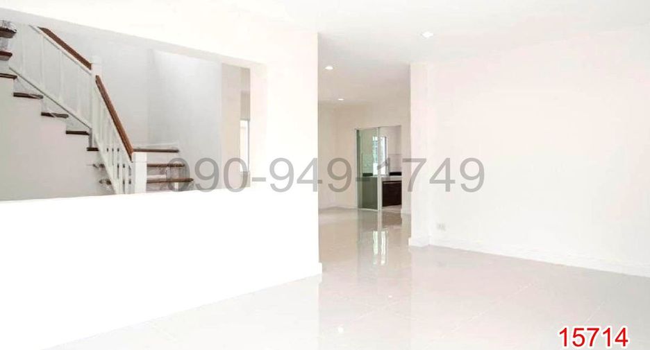 For rent 3 bedrooms house in Mueang Nonthaburi, Nonthaburi