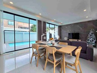 À louer 3 chambres maison à Bang Lamung, Chonburi