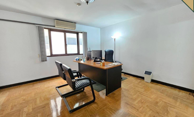 Wohnung zum Kauf mit 2 Zimmer in Watthana, Bangkok