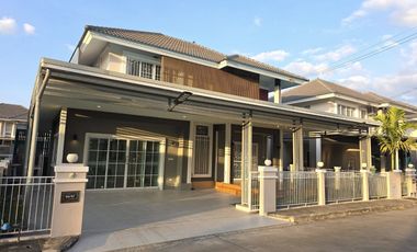 For rent 3 bedrooms house in Saraphi, Chiang Mai