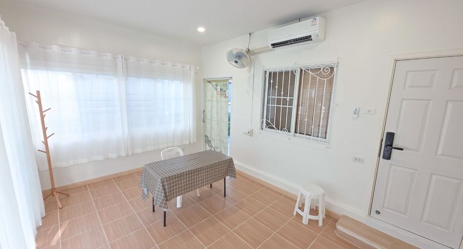 For rent 3 bedrooms house in Saraphi, Chiang Mai