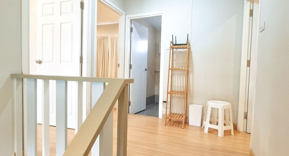 For rent 3 bedrooms house in Saraphi, Chiang Mai