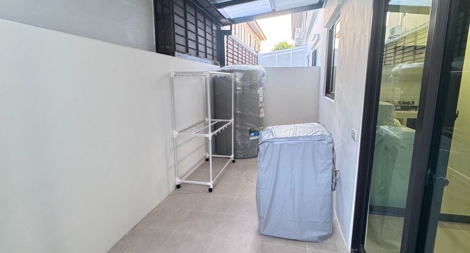For rent 3 bedrooms house in Mueang Chiang Mai, Chiang Mai