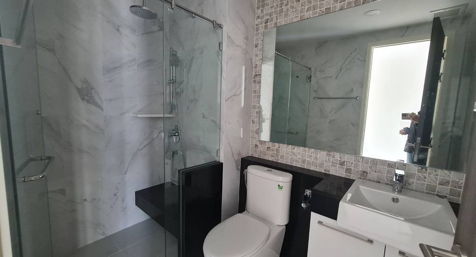 For sale 2 bedrooms condo in Khlong San, Bangkok