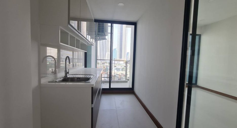 For sale 2 bedrooms condo in Khlong San, Bangkok