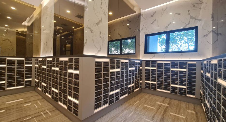 For sale 2 bedrooms condo in Khlong San, Bangkok