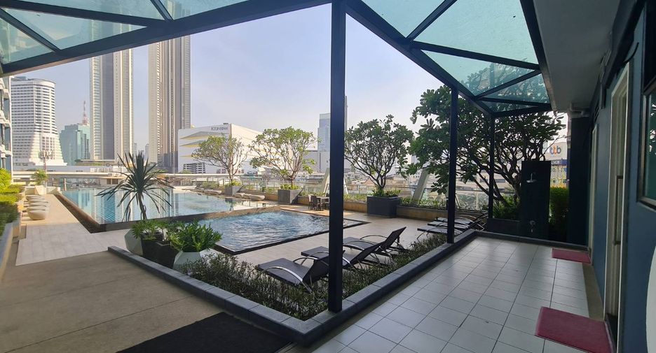 For sale 2 bedrooms condo in Khlong San, Bangkok