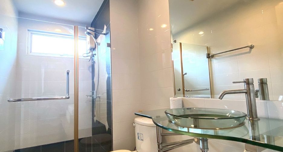 À vendre 2 chambres condo à Chatuchak, Bangkok