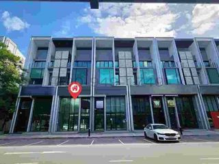 Аренда 4 спальни торговое помещение в Bang Phli, Самутпракан