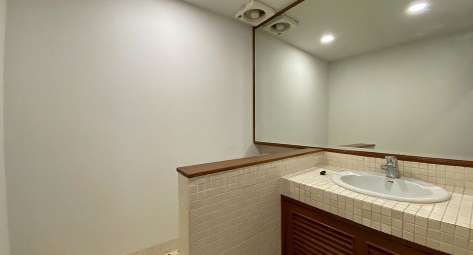 出售 32 卧室 酒店 在 Mueang Chiang Mai, Chiang Mai