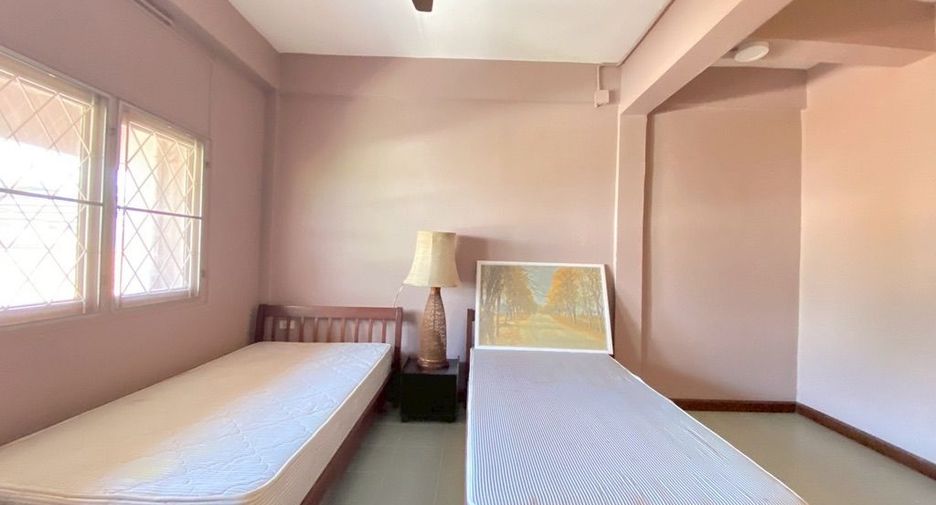 出售 32 卧室 酒店 在 Mueang Chiang Mai, Chiang Mai