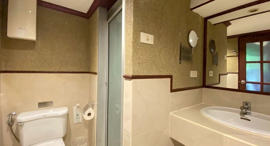 出售 32 卧室 酒店 在 Mueang Chiang Mai, Chiang Mai