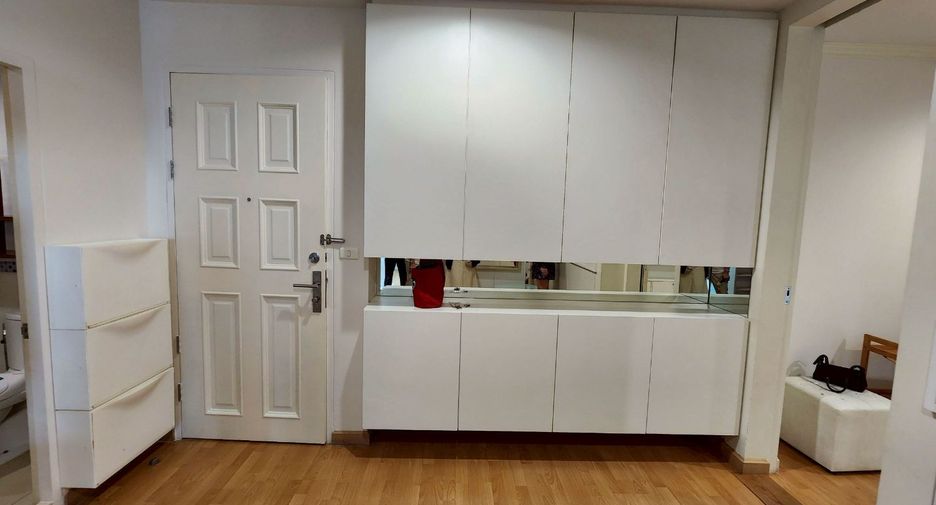 For sale 2 bedrooms condo in Phaya Thai, Bangkok
