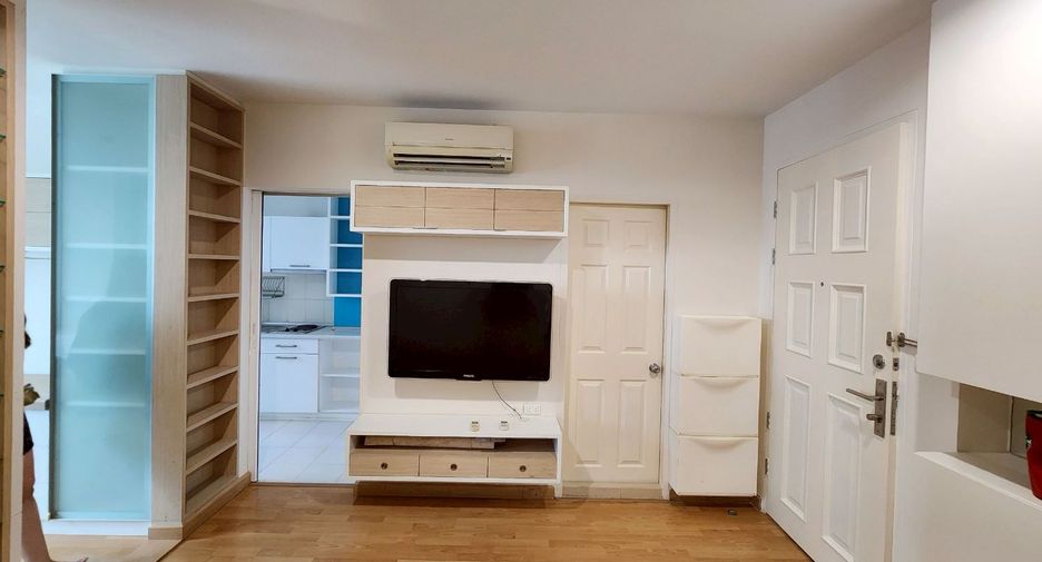 For sale 2 bedrooms condo in Phaya Thai, Bangkok