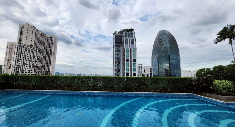 For sale 2 bedrooms condo in Phaya Thai, Bangkok