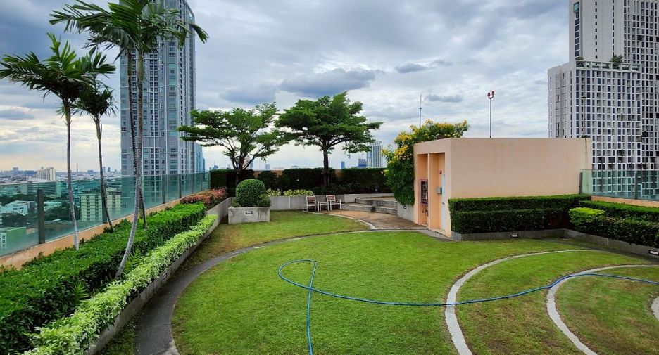 For sale 2 bedrooms condo in Phaya Thai, Bangkok