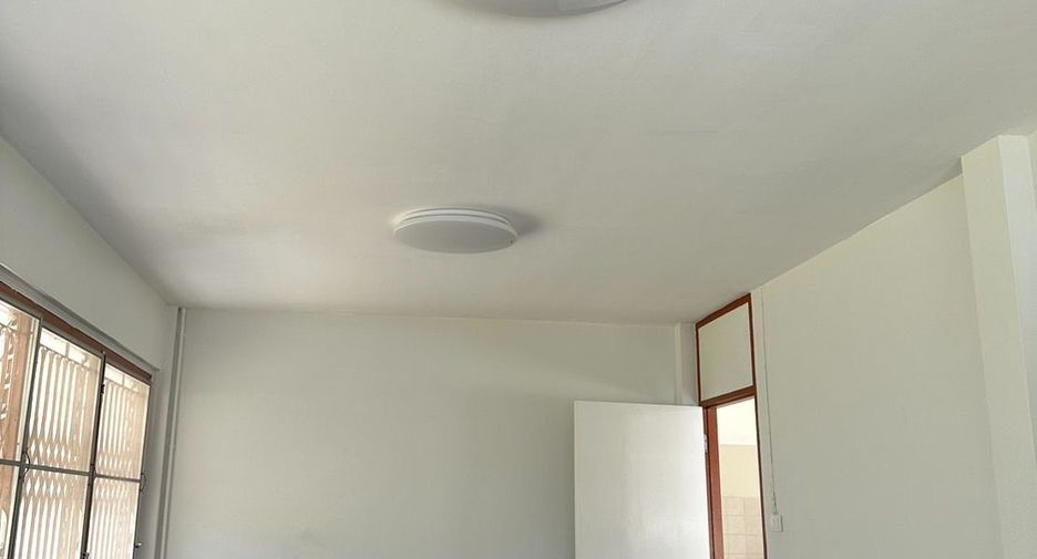 Haus zum Kauf mit 2 Zimmer in Bang Sue, Bangkok