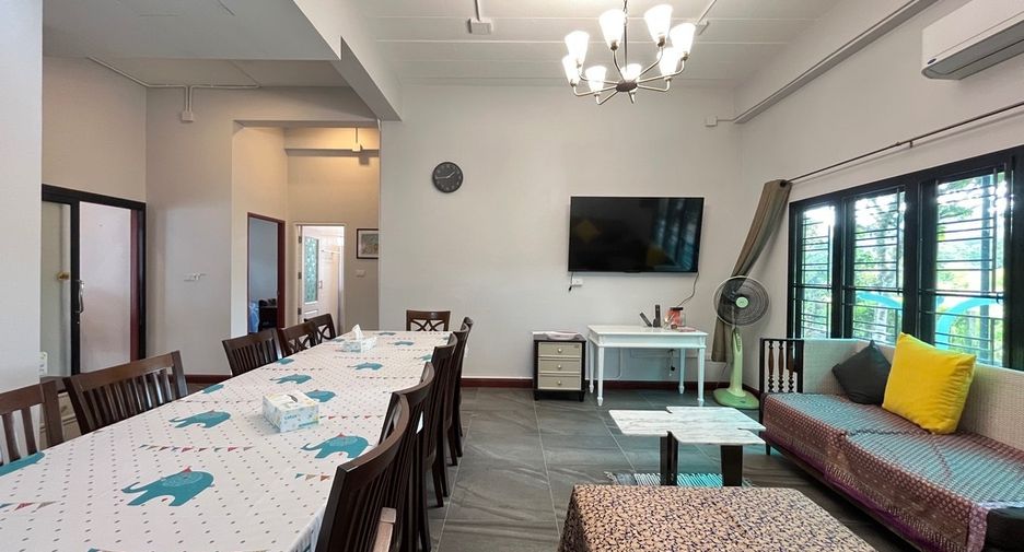 For sale 5 bedrooms villa in Mueang Krabi, Krabi