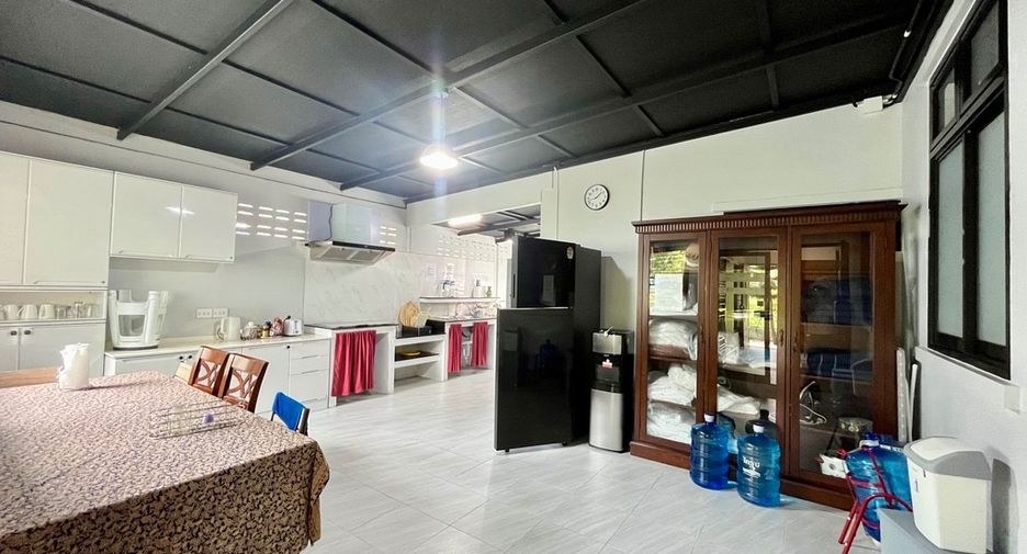 For sale 5 bedrooms villa in Mueang Krabi, Krabi