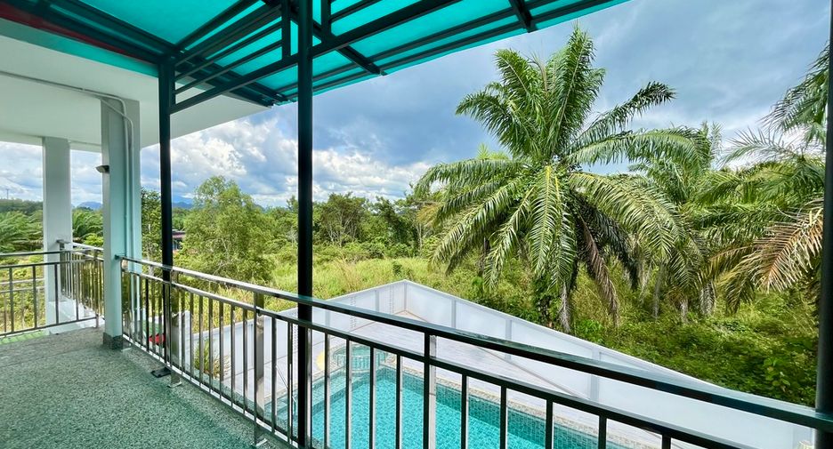 For sale 5 bedrooms villa in Mueang Krabi, Krabi